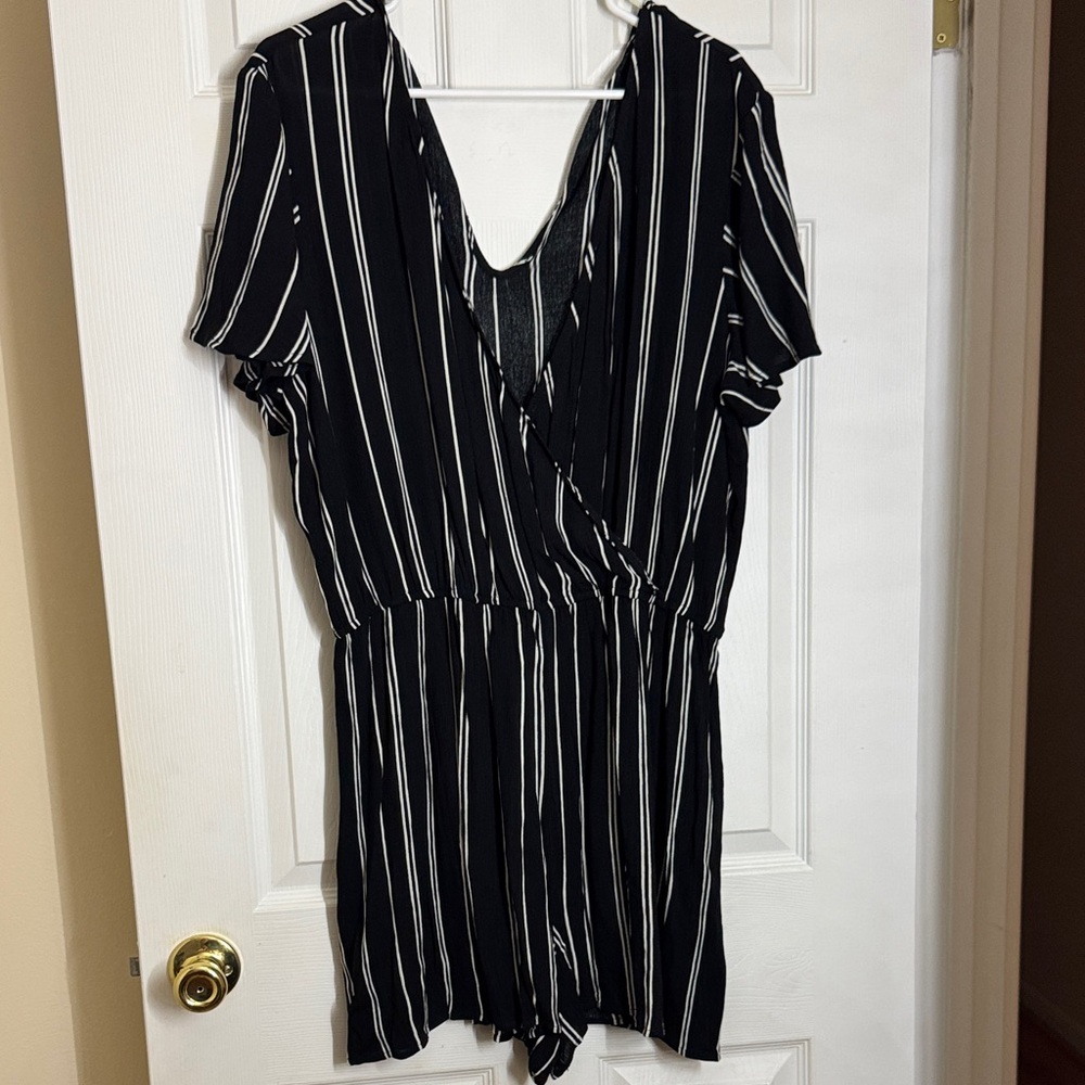 Xhilaration Black and White Patterned Romper
